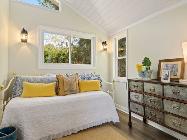 Santa Barbara County Home 1012811
