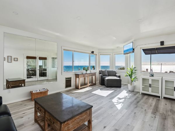 Summerland Lovely Vacation Apartment Ocean Views