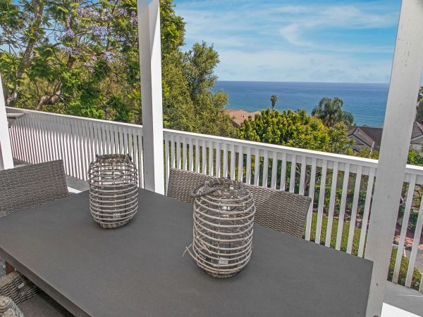 Summerland Vacation Home Four Bedroom Walk to Beach