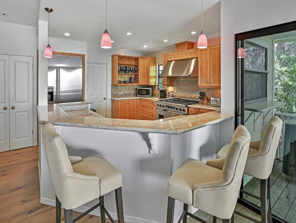 Summerland Vacation Home Four Bedroom Walk to Beach