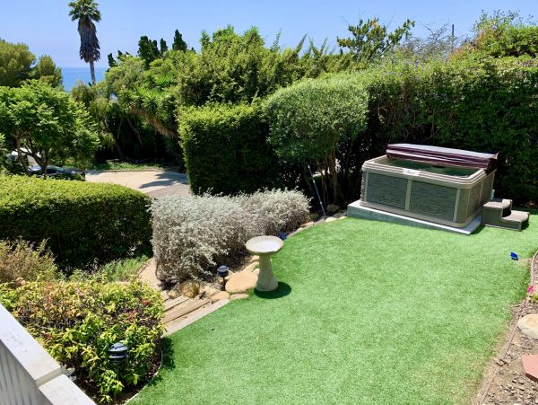 Summerland Vacation Home Four Bedroom Walk to Beach