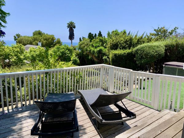 Summerland Vacation Home Four Bedroom Walk to Beach