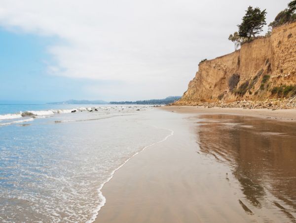 Summerland Vacation Home Four Bedroom Walk to Beach