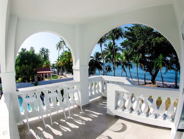 Beachfront Villa in Puerto Rico with Pool & Views