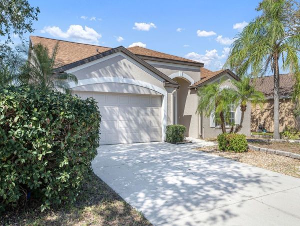 Bradenton Three Bedroom Home Private Caged Pool