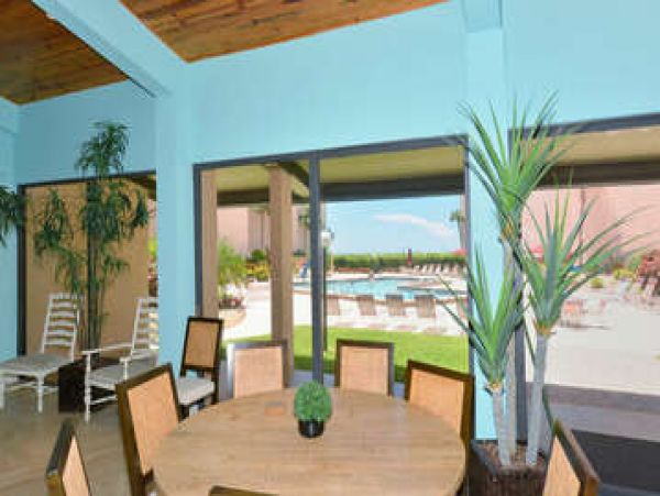 Beachfront Condo Sleeps 6