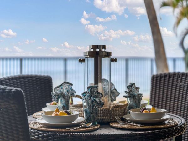 Oceanfront Vacation Condo in Kaanapali Sleeps 4 Guests