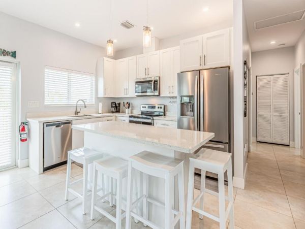 Water Views Marathon Vacation Bungalow Four Bedroom