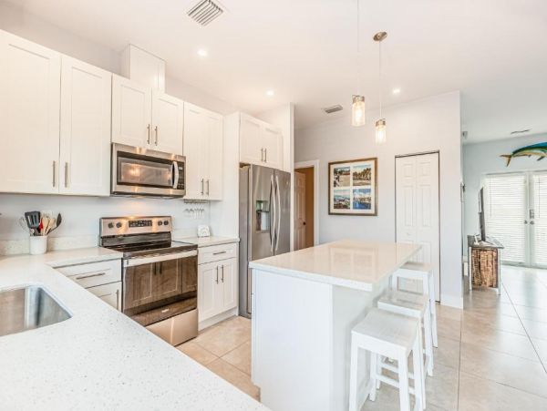 Water Views Marathon Vacation Bungalow Four Bedroom