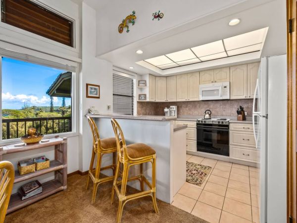Kapalua Walk to Beach One Bedroom Vacation Rental 4 Guests