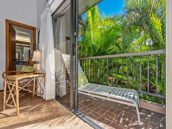 Kapalua Walk to Beach One Bedroom Vacation Rental 4 Guests