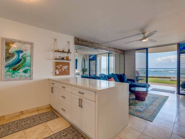 Ocean Views Ground Floor Vacation Condo 1 Bedroom in Lahaina