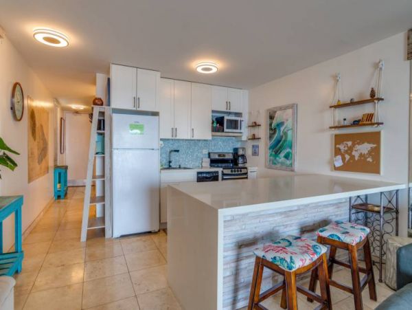Ocean Views Ground Floor Vacation Condo 1 Bedroom in Lahaina