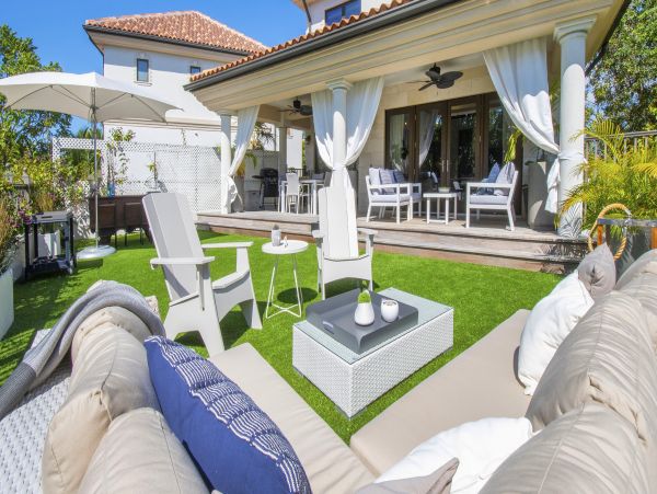 Cayman Islands Luxurious Vacation Villa Sleeps 6 Guests