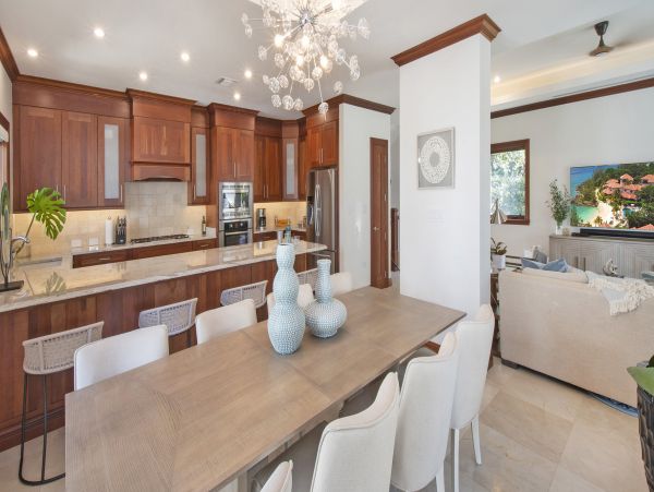 Cayman Islands Luxurious Vacation Villa Sleeps 6 Guests