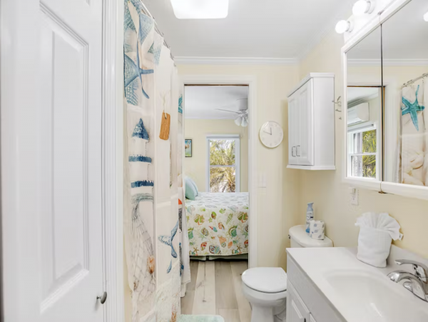 Ocean Views Marathon Vacation Home Four Bedroom
