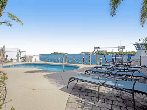 Ocean Views Marathon Vacation Home Four Bedroom