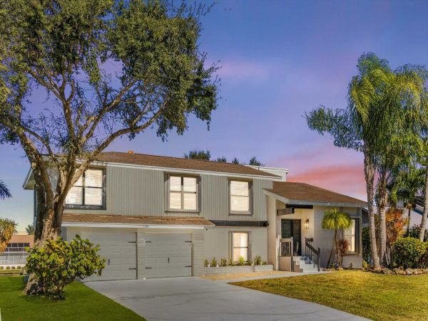Four Bedroom Caloosahatchee Villa