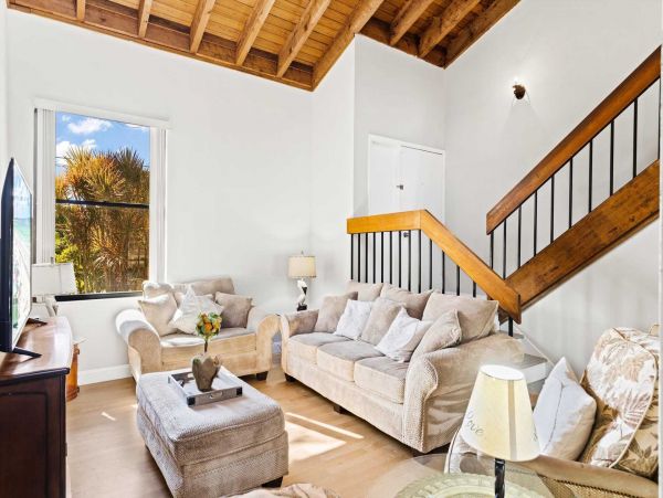Four Bedroom Caloosahatchee Villa