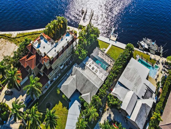 Bay Front Three Bedroom Villa