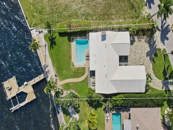 Outdoor Pool Villa on the Bay