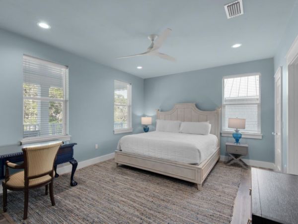 Miramar Beach Six Bedroom Vacation Home 24 Guests