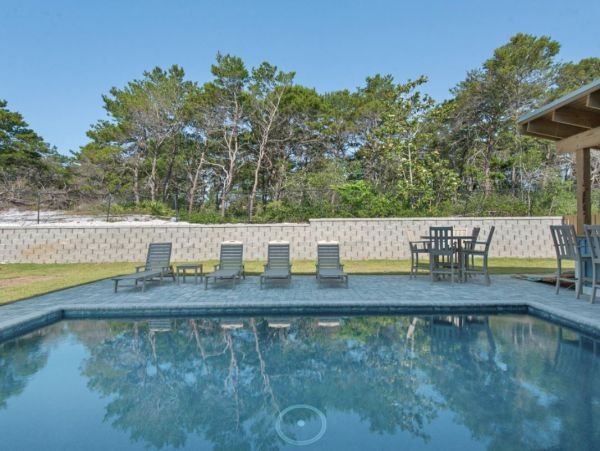 Miramar Beach Six Bedroom Vacation Home 24 Guests