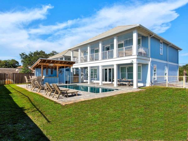 Miramar Beach Six Bedroom Vacation Home 24 Guests