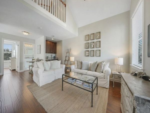 Luxury Six Bedroom Vacation Home in Destin