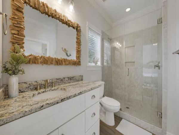 Luxury Six Bedroom Vacation Home in Destin