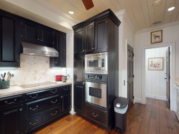 Oceanfront Vacation Home in St. Simons Island with Pool