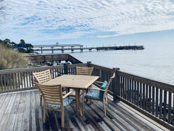 Oceanfront Vacation Home in St. Simons Island with Pool