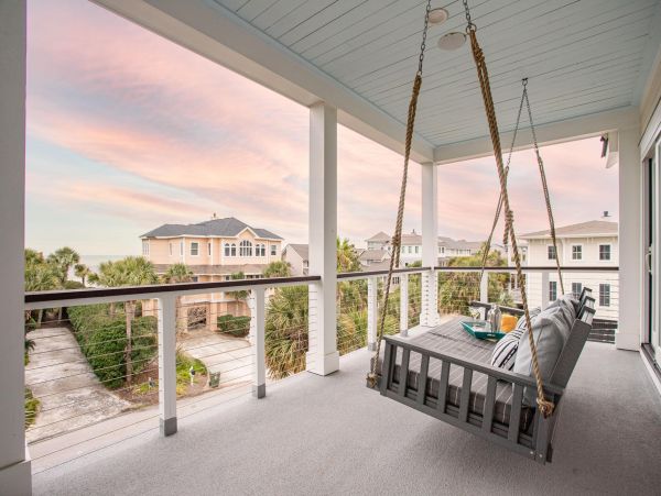 Beautiful  5 Bedroom Home with Pool in Isle of Palms