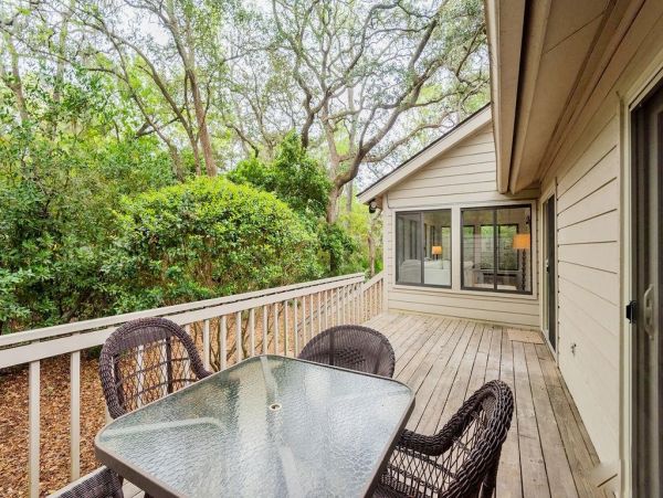 Hilton Head Vacation Home Four Bedrooms Walk To Beach
