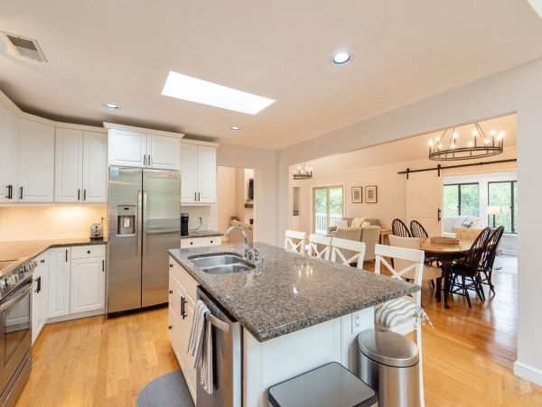 Hilton Head Vacation Home Four Bedrooms Walk To Beach