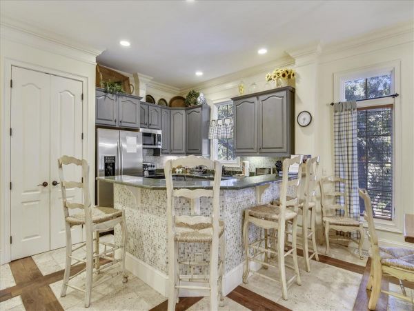 Hilton Head Beautiful Vacation Pool Home Sleeps 15 Guests