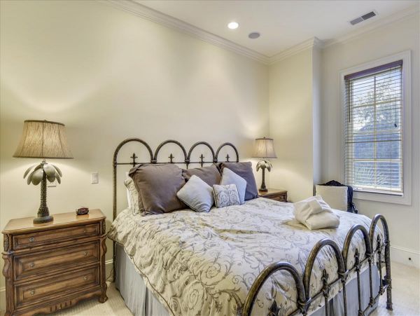 Hilton Head Beautiful Vacation Pool Home Sleeps 15 Guests