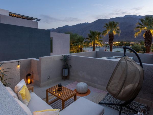 Palm Springs Condo 1012882