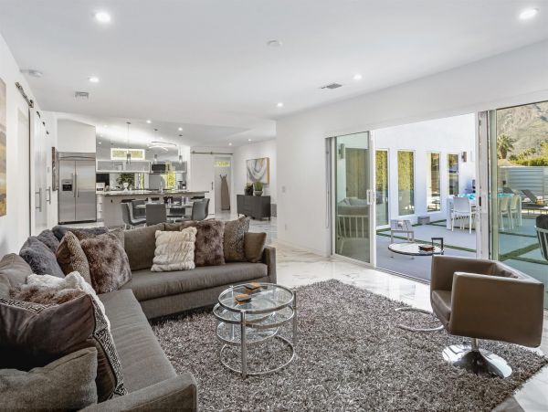 Palm Springs Home 1012887