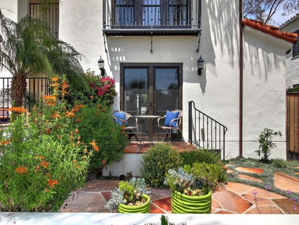 Your Coastal Getaway in Santa Barbara Sleeps 8 Guests