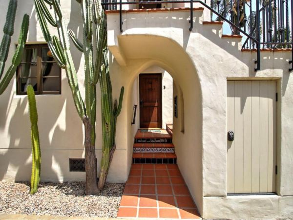 Your Coastal Getaway in Santa Barbara Sleeps 8 Guests