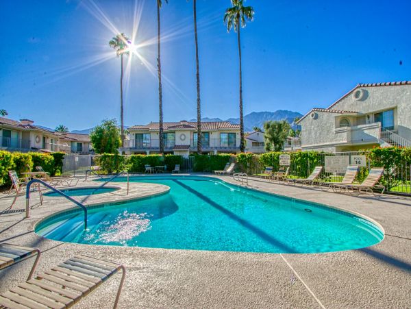 Palm Springs Condo 1012894