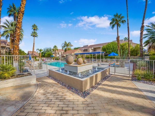 Palm Springs Condo 1012899