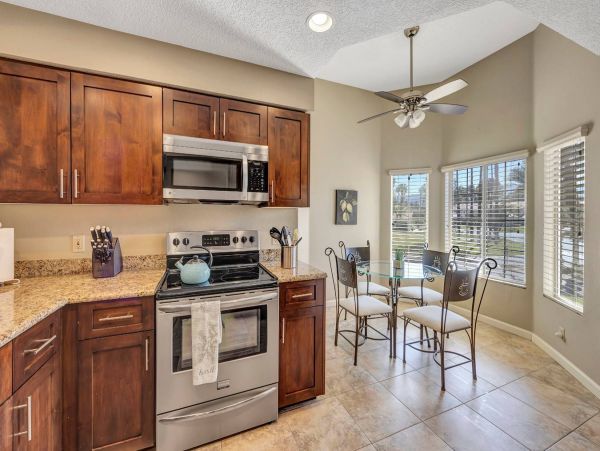 Palm Springs Condo 1012902