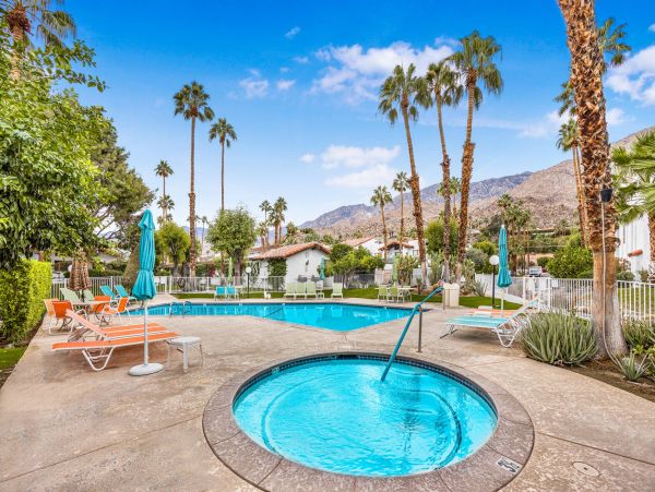 Palm Springs Condo 1012904