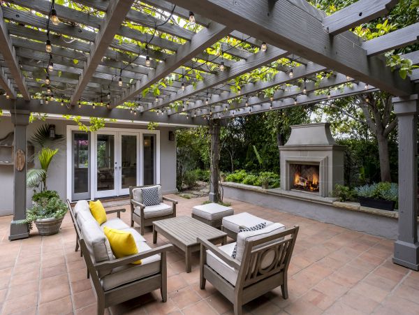Relaxing Montecito Getaway with Hot Tub & Firepit