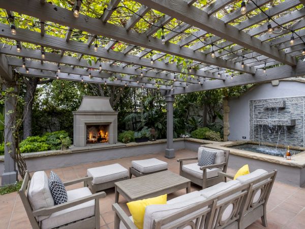 Relaxing Montecito Getaway with Hot Tub & Firepit