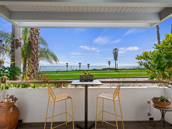 Luxury Santa Barbara 4 Bedroom Home Full Ocean View