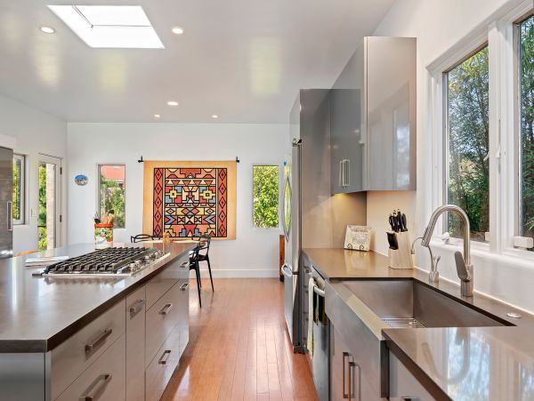 Luxury Santa Barbara 4 Bedroom Home Full Ocean View