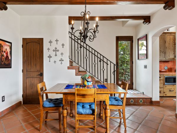 Spanish-Style Santa Barbara Vacation Rental Near the Beach